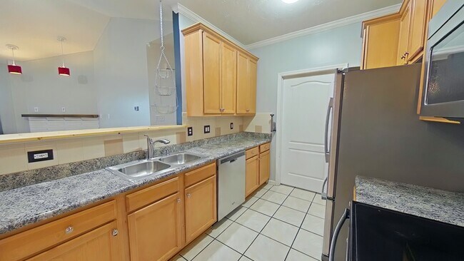 Building Photo - 1324 Kershaw Loop