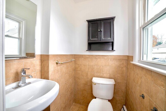 Building Photo - 45 Voight Ave