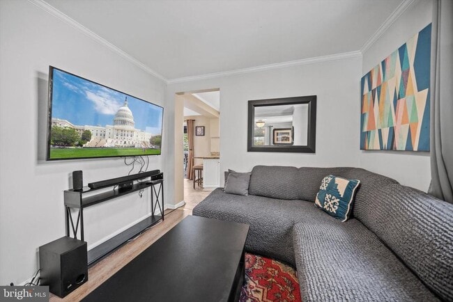 Building Photo - 114 Charles St