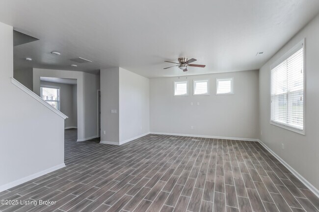 Building Photo - 6787 Brittany Oak Dr