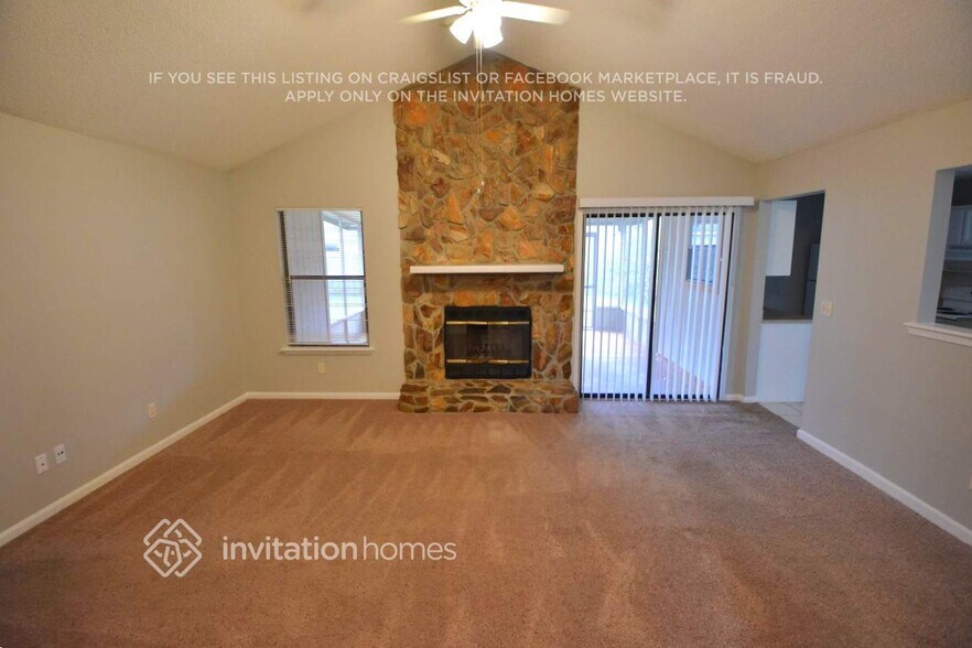 Building Photo - 10866 Hoof Print Dr