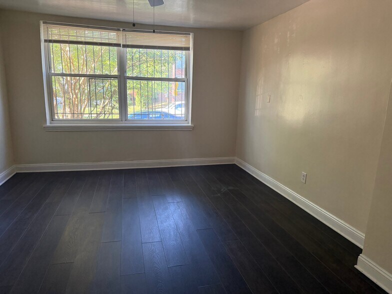 Building Photo - 63 Galveston Pl SW