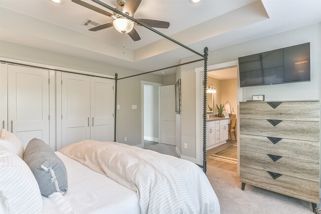 Building Photo - 1799 E Winn Ave