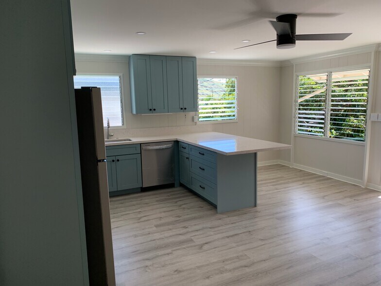 Building Photo - 2871 Manoa Rd