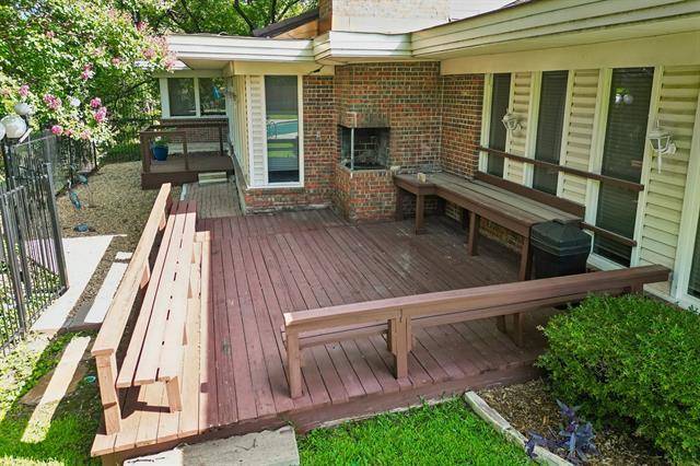 Building Photo - 2908 Clear Springs Dr