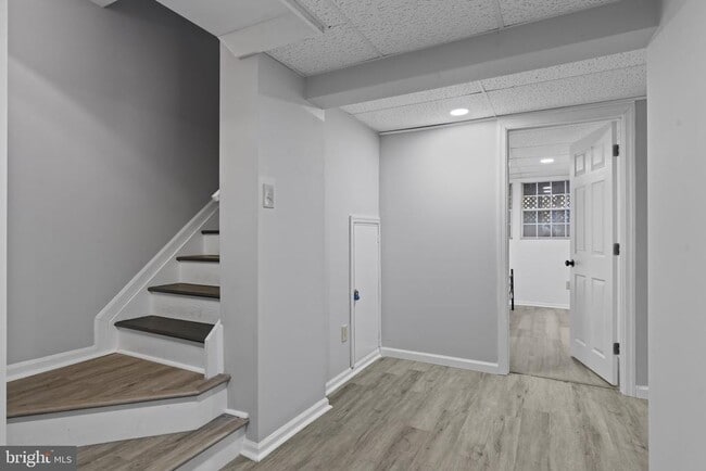 Building Photo - 70 Dorchester Cir