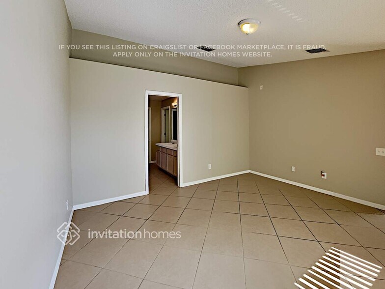 Building Photo - 12310 Dawn Vista Dr
