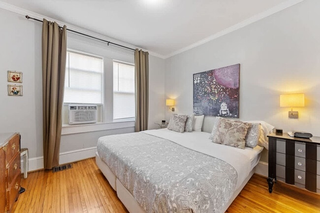 Building Photo - 2101 Kirkwood Ave