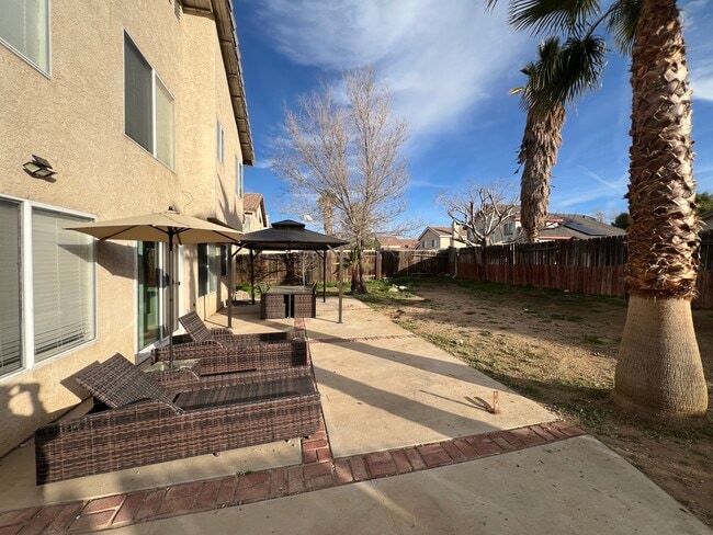 Building Photo - 3242 Rollingridge Ave