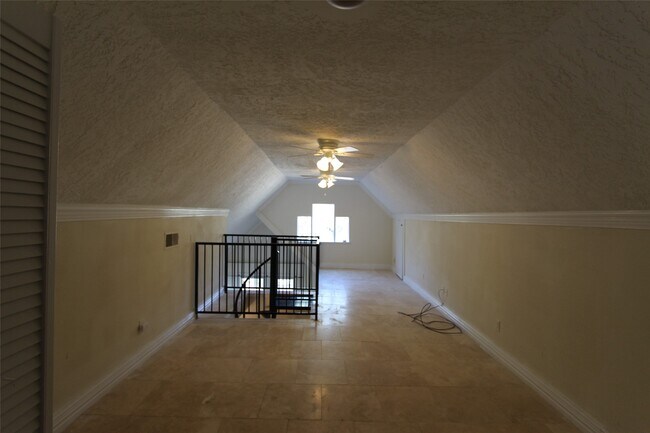Building Photo - 3127 Rice Boulevard