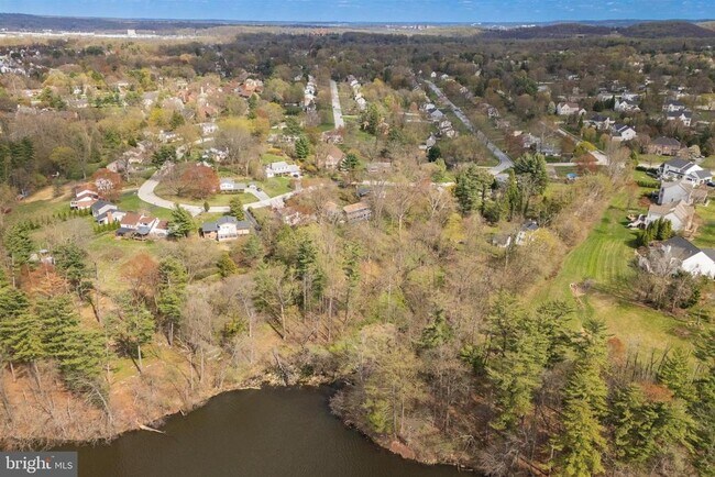 Building Photo - 76 S Forge Manor Dr