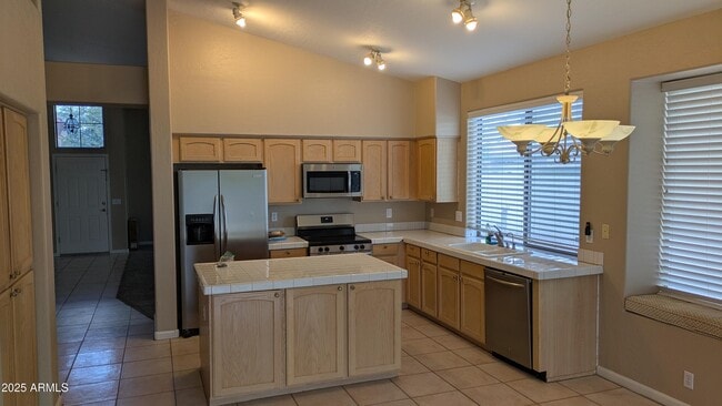 Building Photo - 9071 E Rockwood Dr