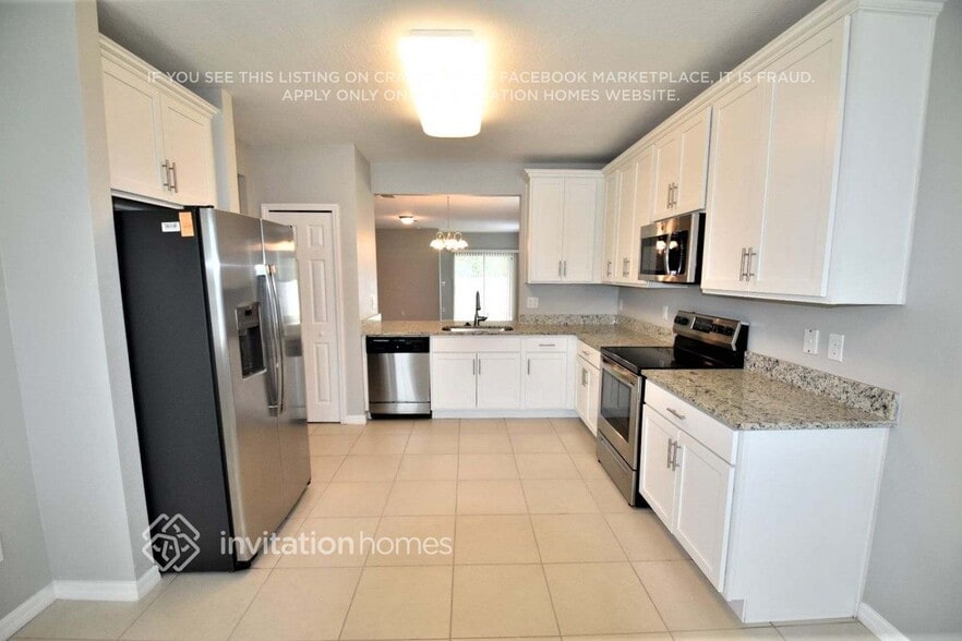Building Photo - 3008 Teak Dr