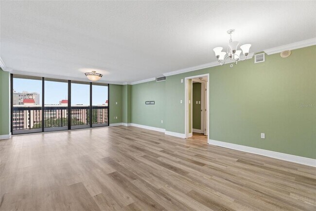 Building Photo - 2413 Bayshore Blvd
