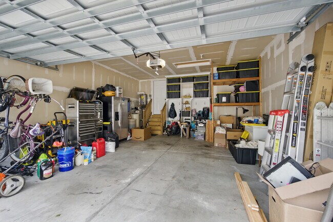 Building Photo - 605 Robert Frost Rd
