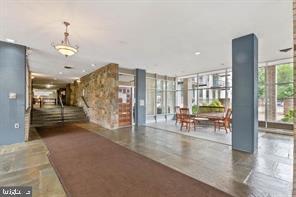 Building Photo - 3245 Rio Dr