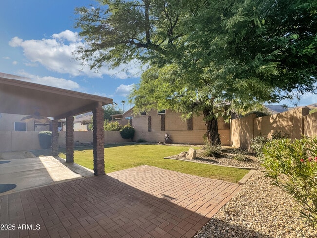 Building Photo - 1624 W South Fork Dr