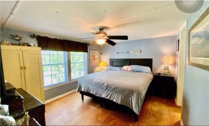 Building Photo - 148 Pine Tree Path