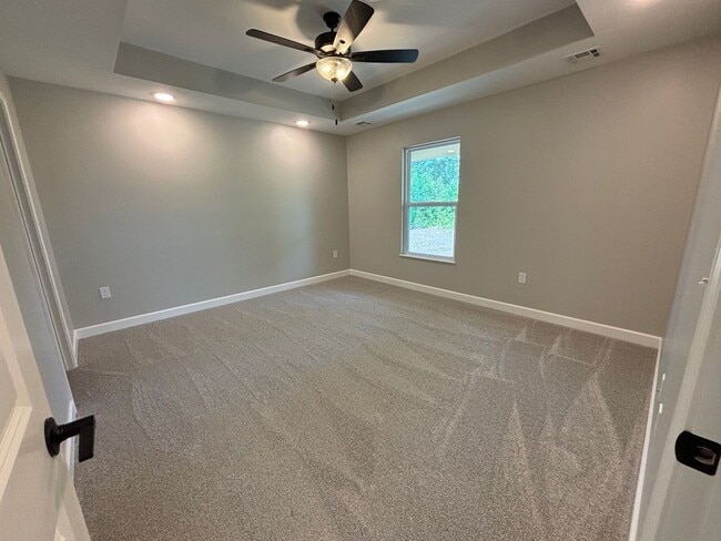 Building Photo - Italian Estates Property Management