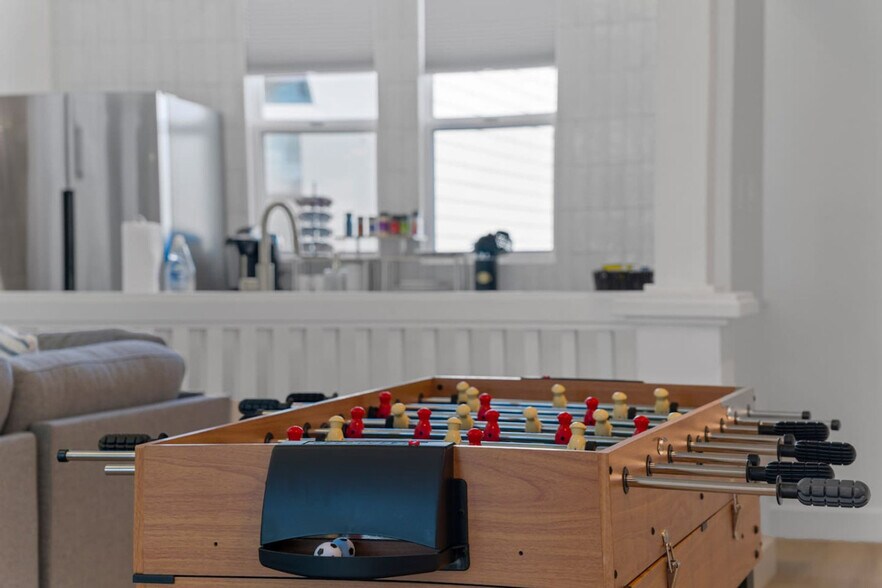 Building Photo - 4641 N 8th Pl