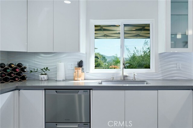 Building Photo - 6550 Smoke Tree Ave