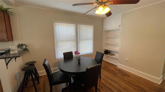 Building Photo - 3503 7th Ave W