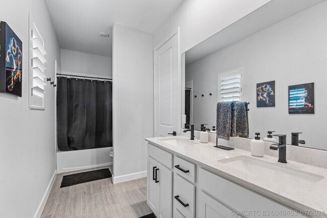 Building Photo - 981 Castaway Ct