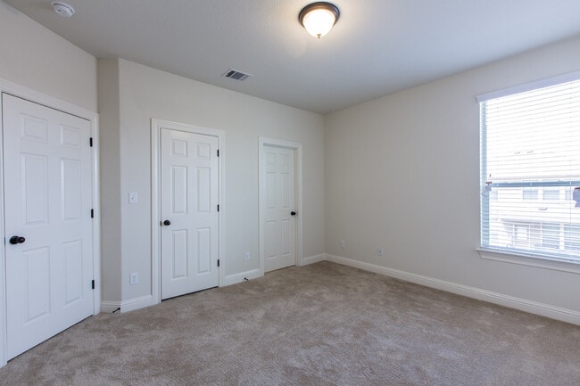 Building Photo - 16020 Travesia Way