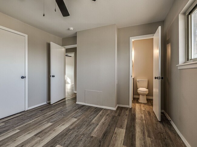 Building Photo - 3 bed / 2 bath home in great location!