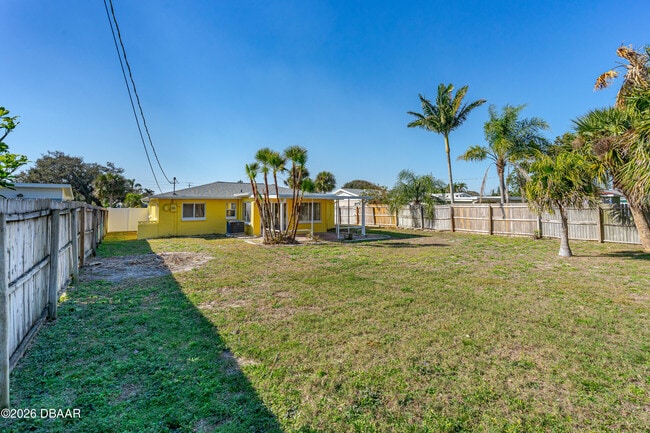 Building Photo - 152 Longwood Dr