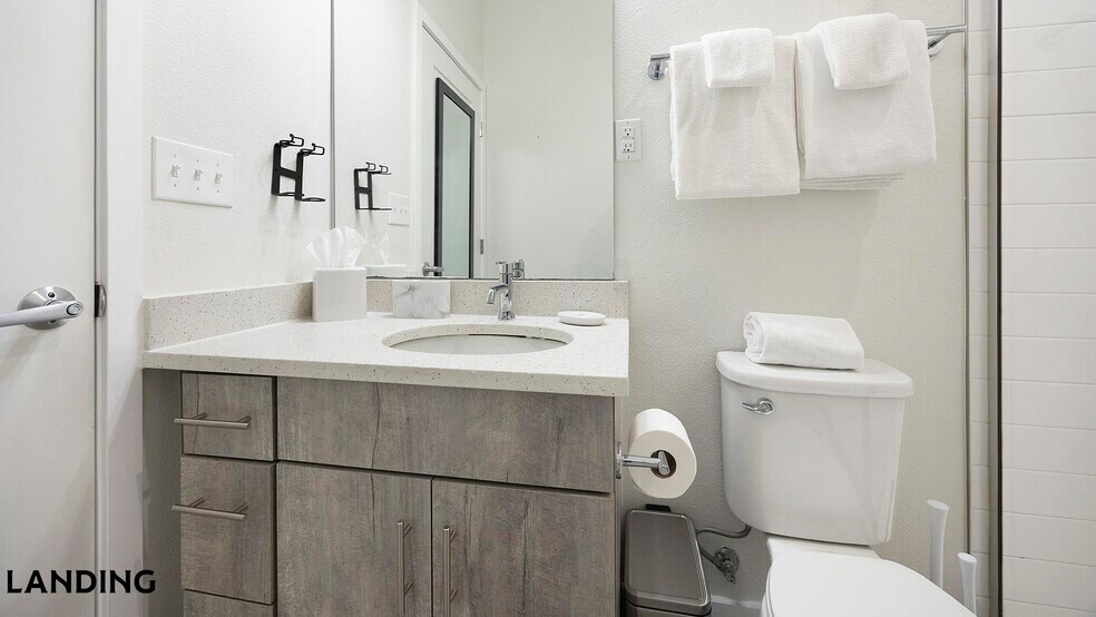 Building Photo - 3022 Zuni St