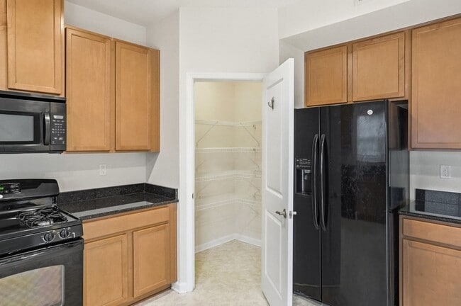 Building Photo - Move-In Ready Gem Near UNCC with Fresh Updates