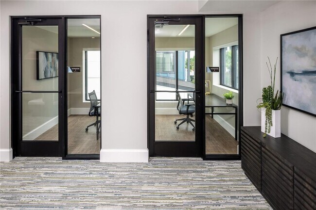 Building Photo - 5127 W Tyson Ave