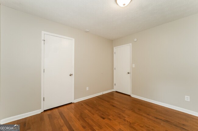Building Photo - 8524 Cedar Creek Ridge