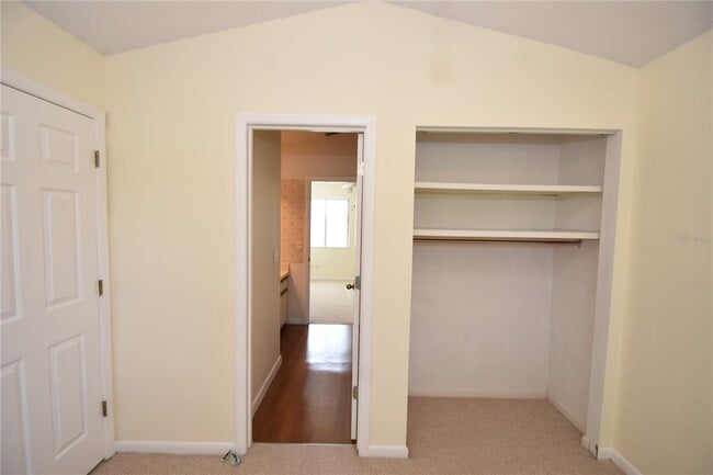 Building Photo - 74 Lake Forest Pl