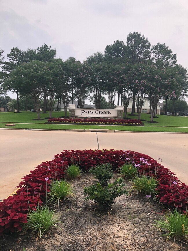 Building Photo - 16826 Shoal Park Dr