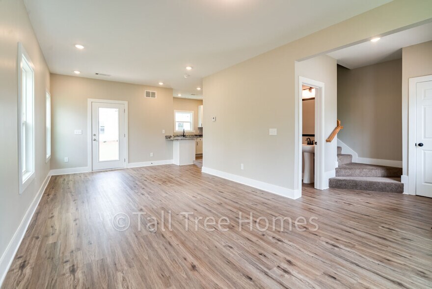 Building Photo - 5 Mink Hollow Ct