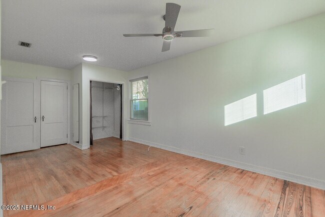 Building Photo - 3620 Myra St