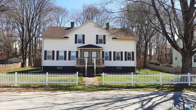 Building Photo - 21-23-23 Community Ave