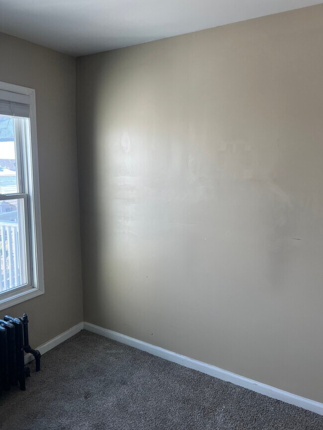 Building Photo - 525 Normandy Ave