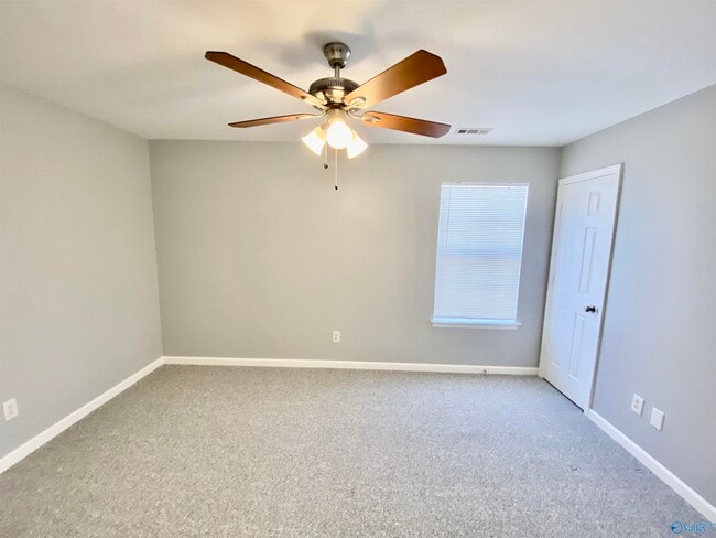 Building Photo - 304 Harvestwood Ct