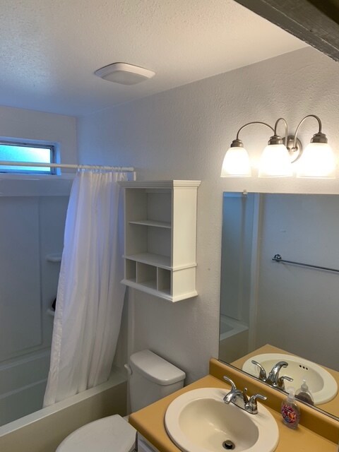 Building Photo - 1660 Wagner Dr