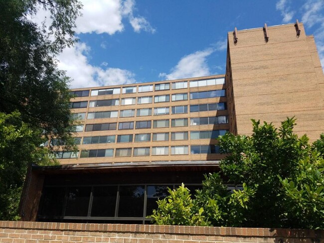 Building Photo - 1850 Folsom St., Unit 206