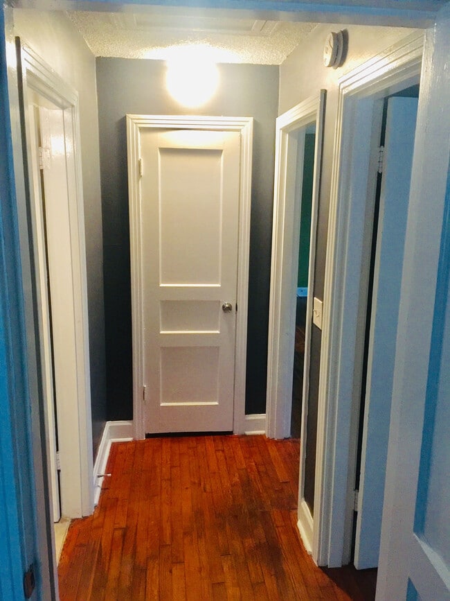 Building Photo - 3 Bedroom 1 Bath House in Madison with Amenities!  $1925/mo