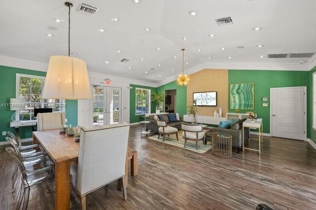 Building Photo - 5555 N Military Trl