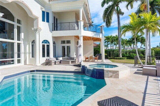 Building Photo - 4900 Sanctuary Ln