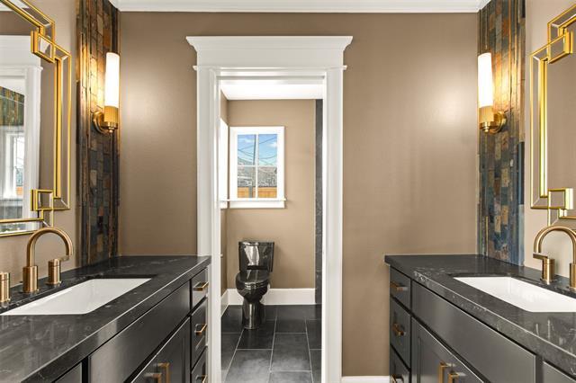 Building Photo - 5230 Homer St