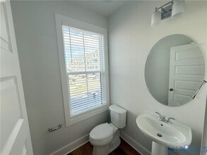 Building Photo - 4005 Munson Wds Pl