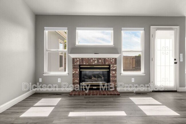 Building Photo - 970 Teresa Pl
