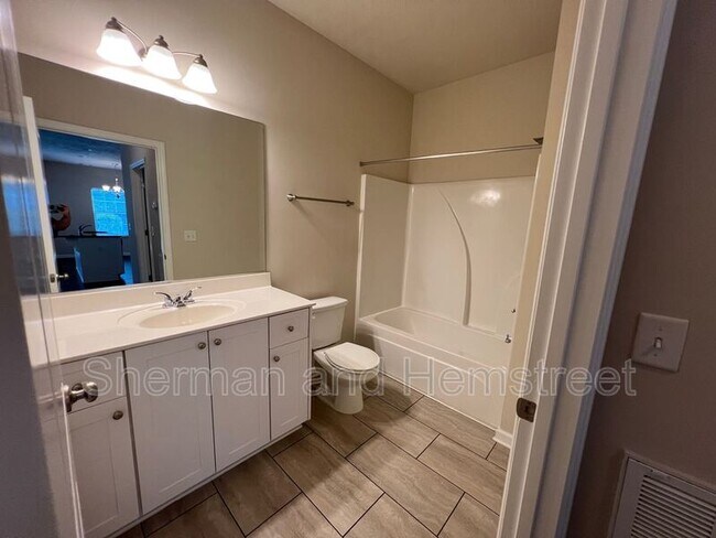 Building Photo - 1003 Joiner Cir